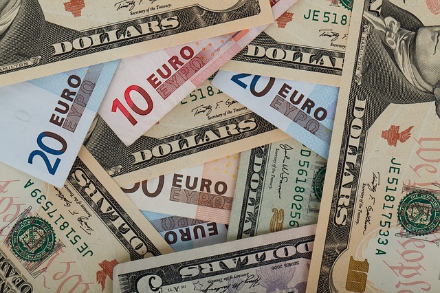 هل يستكمل اليورو دولار هبوطه اليوم؟